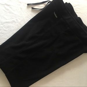 Reebok Black ladies velour work out pants  size med